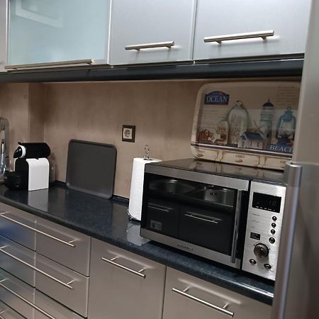 Cosy Apartment On Dragon Street Афіни Екстер'єр фото