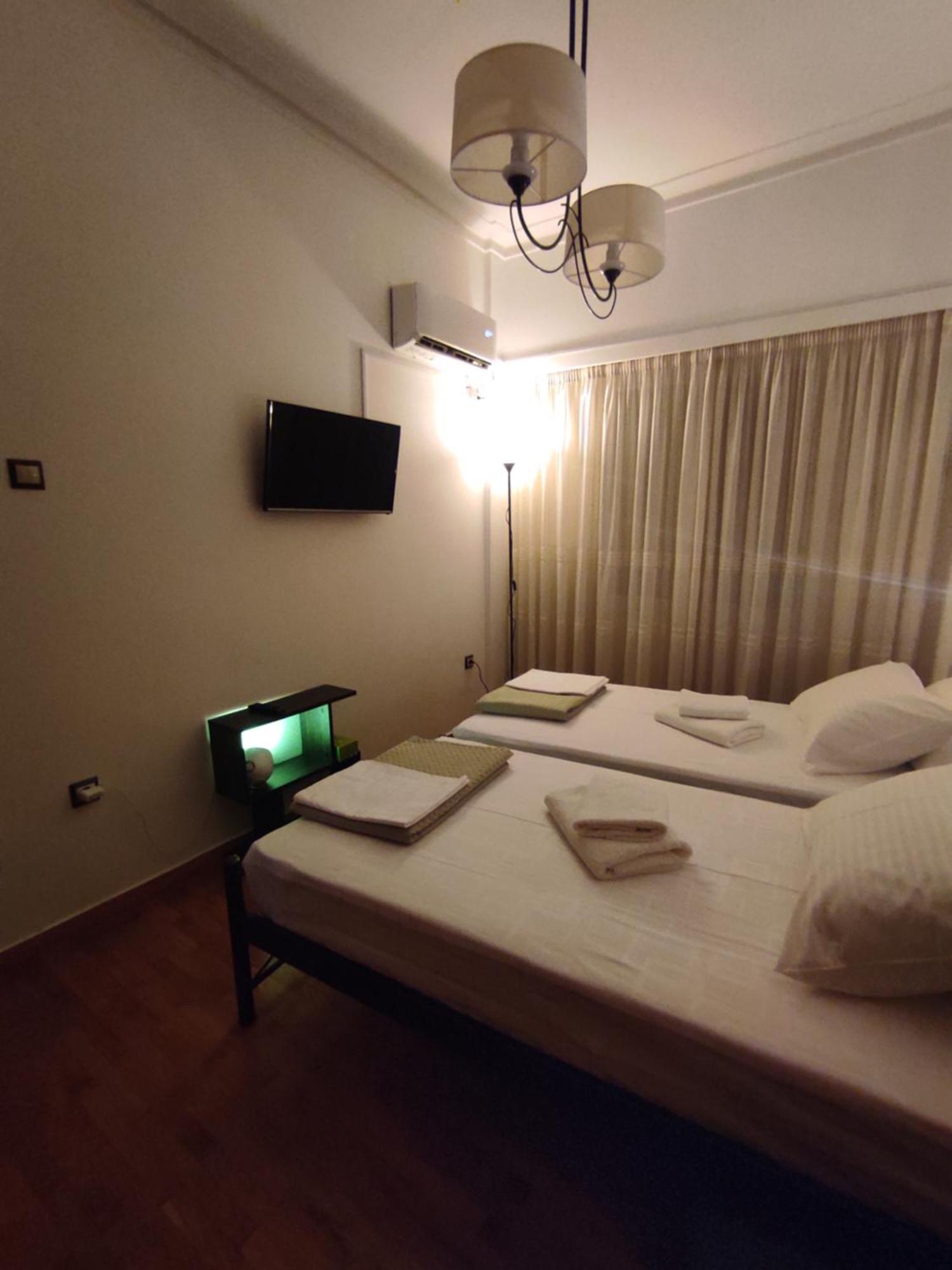 Cosy Apartment On Dragon Street Афіни Екстер'єр фото