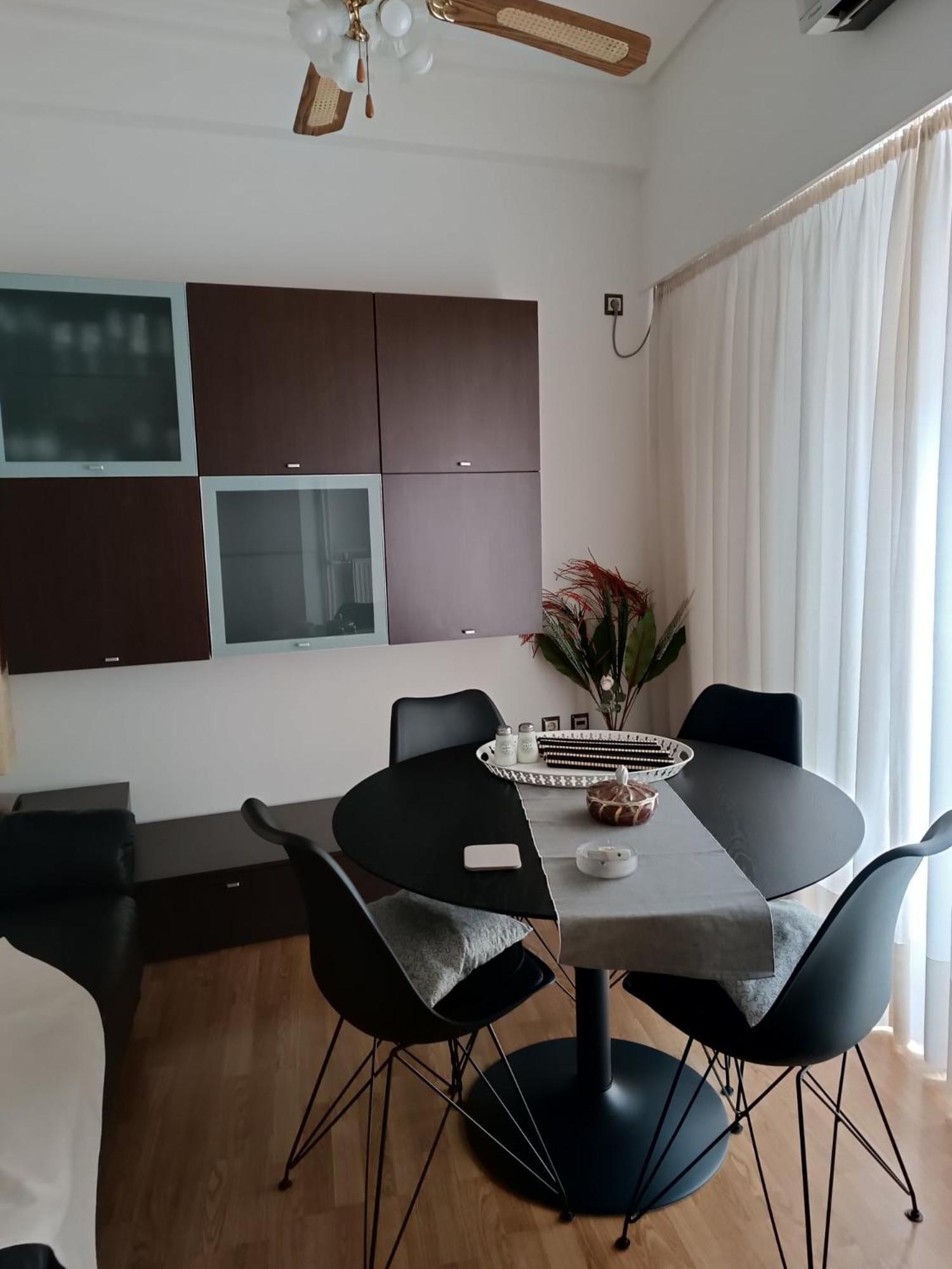 Cosy Apartment On Dragon Street Афіни Екстер'єр фото