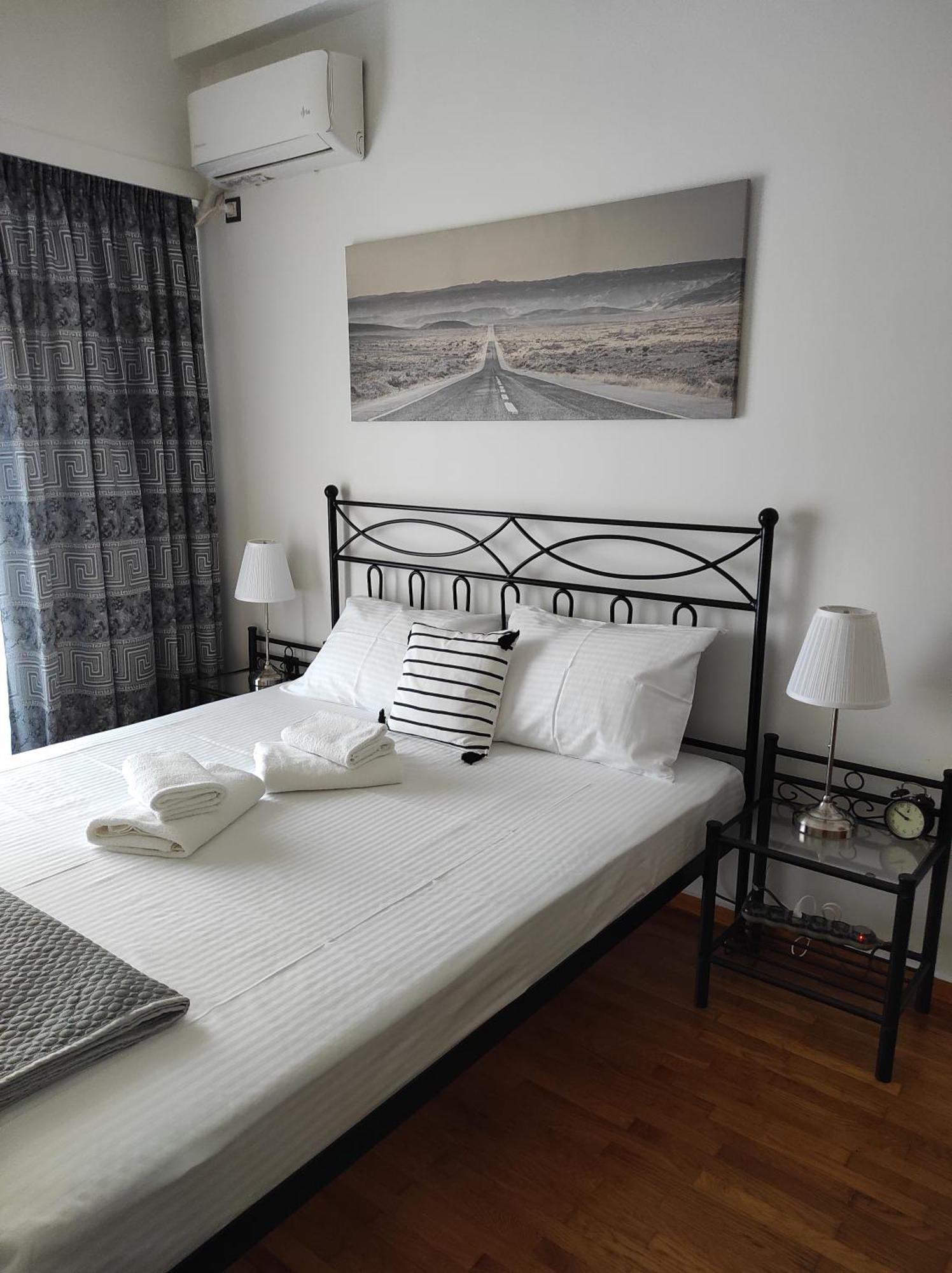 Cosy Apartment On Dragon Street Афіни Екстер'єр фото
